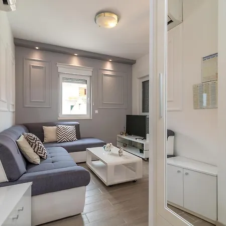 Appartement Lorena *