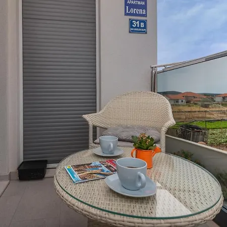 Appartement Lorena *