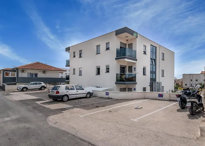 Lorena * تروغير