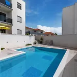 Lorena Apartmán
